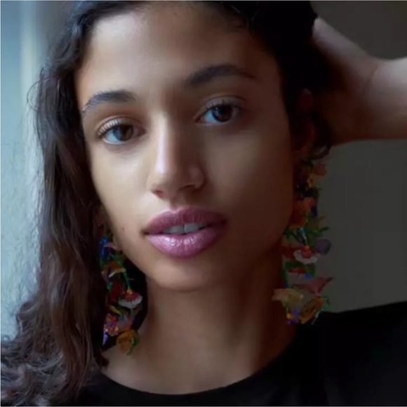 Zara Cascading Flower Drop Earrings - Picture 4 of 4